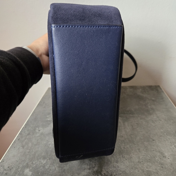 Coach Hadley Shoulder Bag - Picture 5 of 7